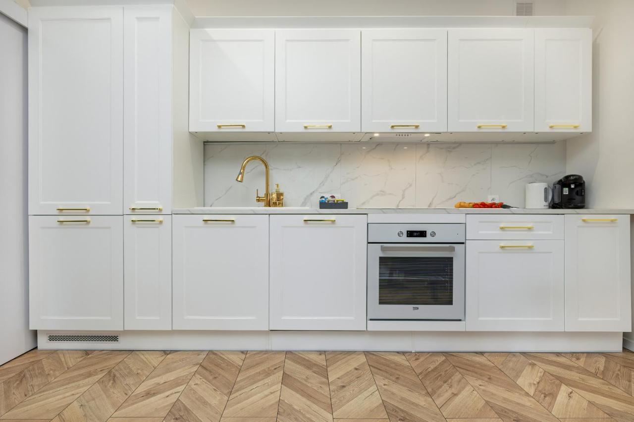 Beautiful One Bedroom Apartment Zamkowa By Rent Like Home غدانسك المظهر الخارجي الصورة