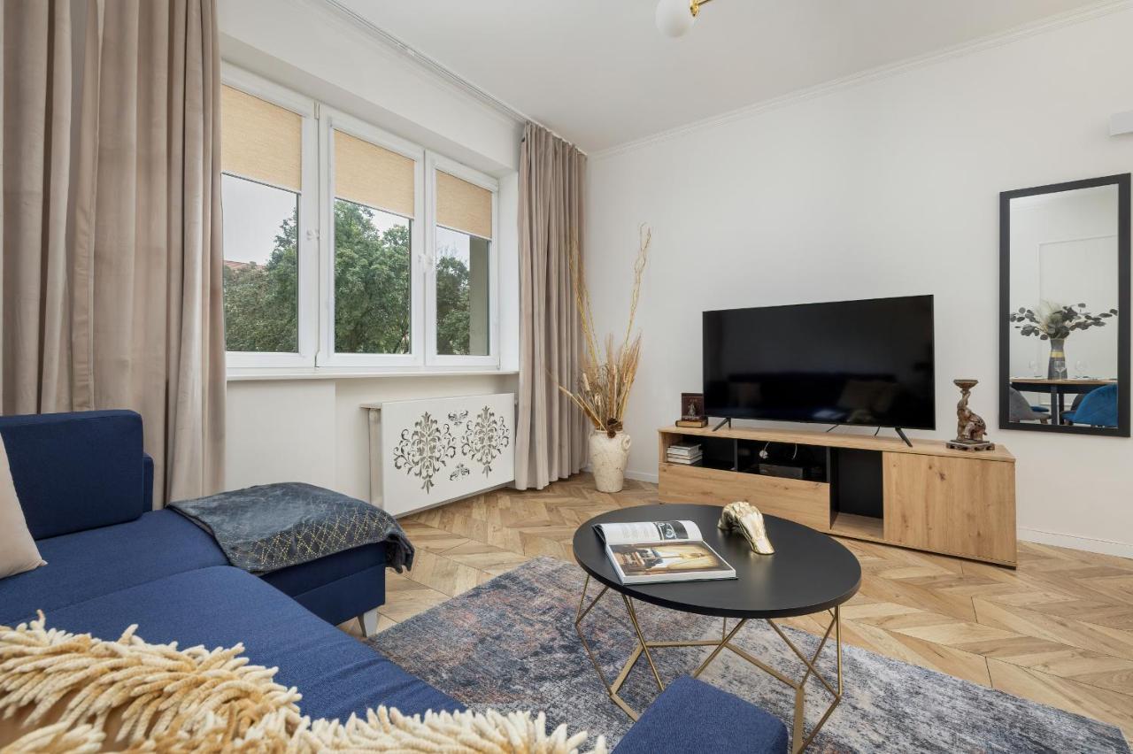 Beautiful One Bedroom Apartment Zamkowa By Rent Like Home غدانسك المظهر الخارجي الصورة