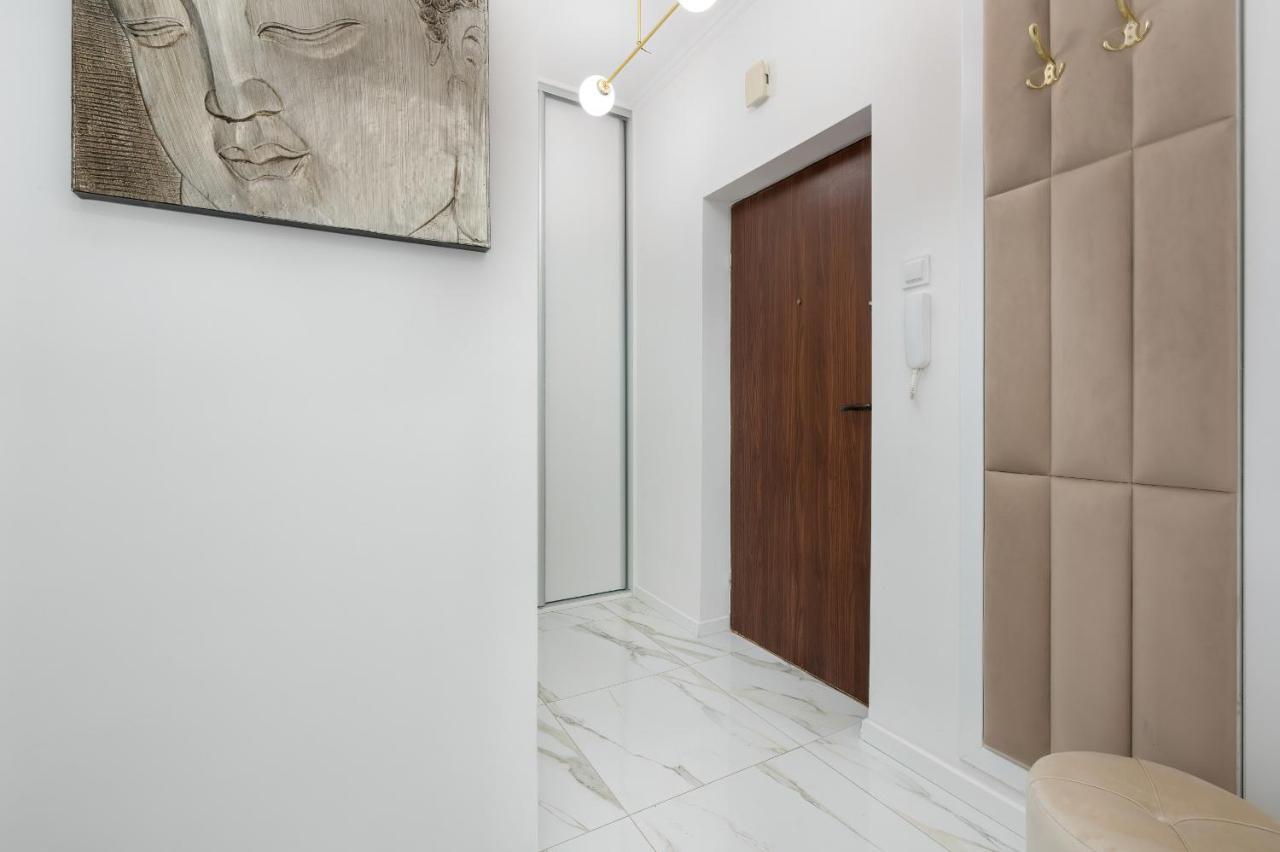 Beautiful One Bedroom Apartment Zamkowa By Rent Like Home غدانسك المظهر الخارجي الصورة